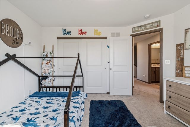 6903 Underwood Ave SW, Cedar Rapids, IA 52404
