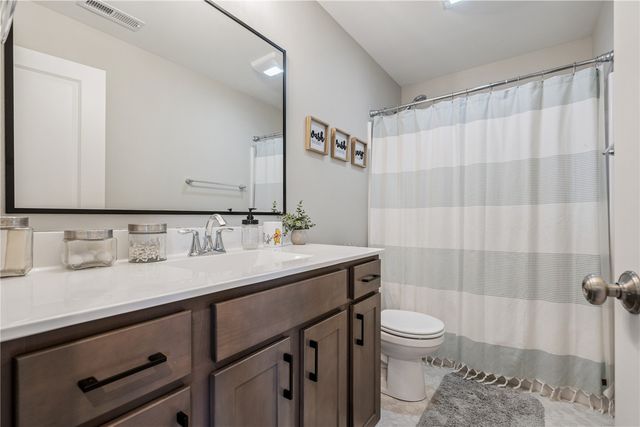 6903 Underwood Ave SW, Cedar Rapids, IA 52404