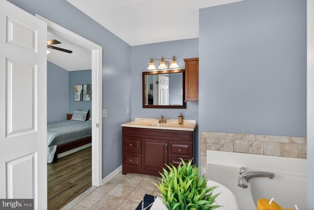 14 TASLEY CT, Robbinsville, NJ 08691