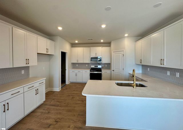 473 Sweetbay Drive, Seneca, SC 29678