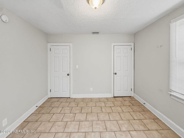 8030 HAWTHORNE Street, Jacksonville, FL 32208