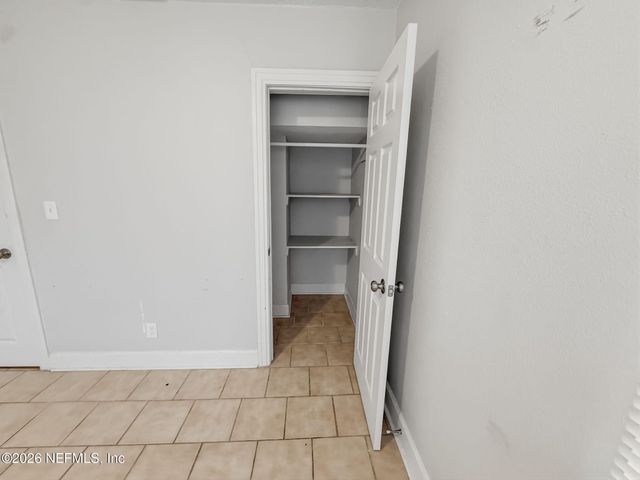 8030 HAWTHORNE Street, Jacksonville, FL 32208