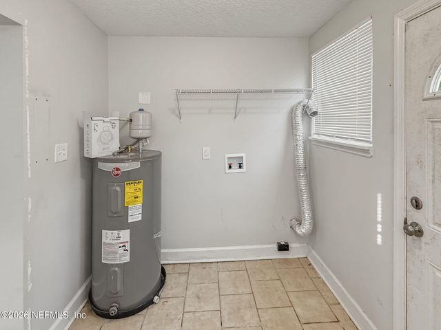 8030 HAWTHORNE Street, Jacksonville, FL 32208