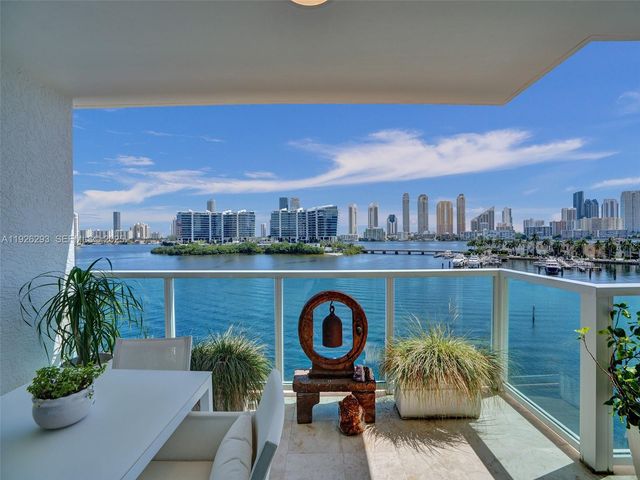 3201 NE 183rd Street 704, Aventura, FL 33160