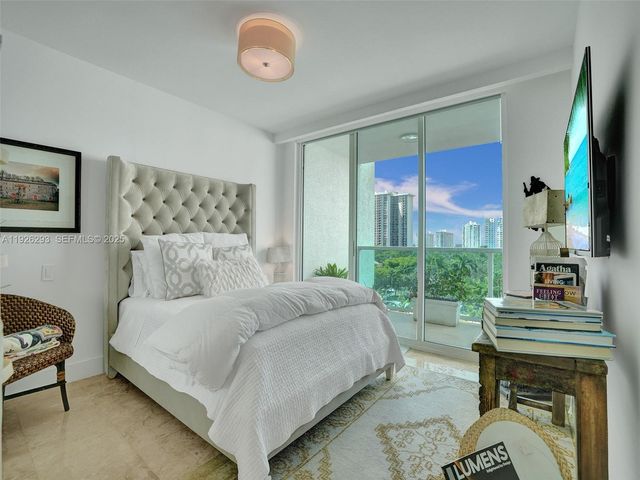 3201 NE 183rd Street 704, Aventura, FL 33160