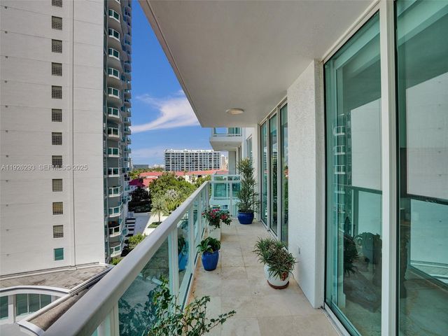 3201 NE 183rd Street 704, Aventura, FL 33160