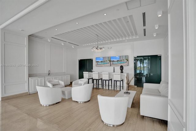 3201 NE 183rd Street 704, Aventura, FL 33160