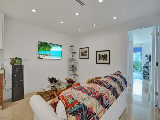3201 NE 183rd Street 704, Aventura, FL 33160