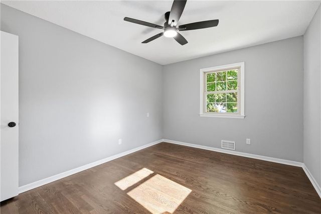 3401 NE 67th Street, Gladstone, MO 64119