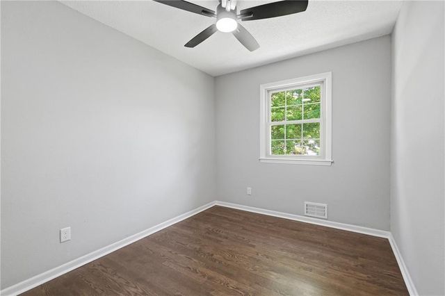 3401 NE 67th Street, Gladstone, MO 64119