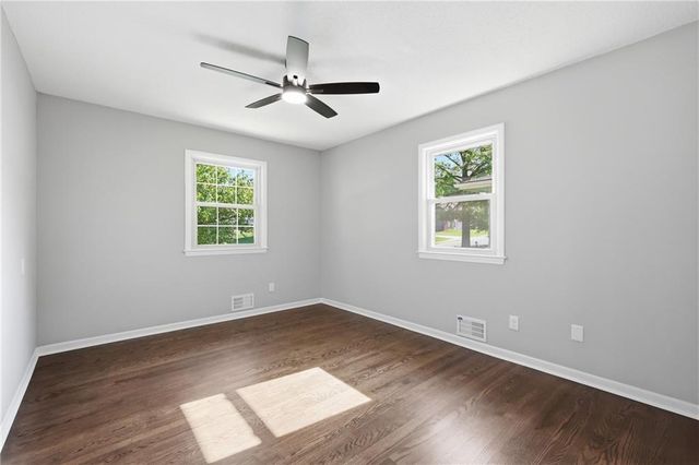 3401 NE 67th Street, Gladstone, MO 64119