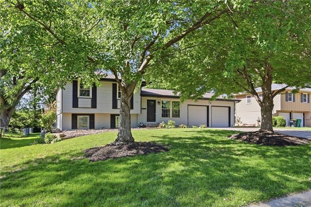 3401 NE 67th Street, Gladstone, MO 64119