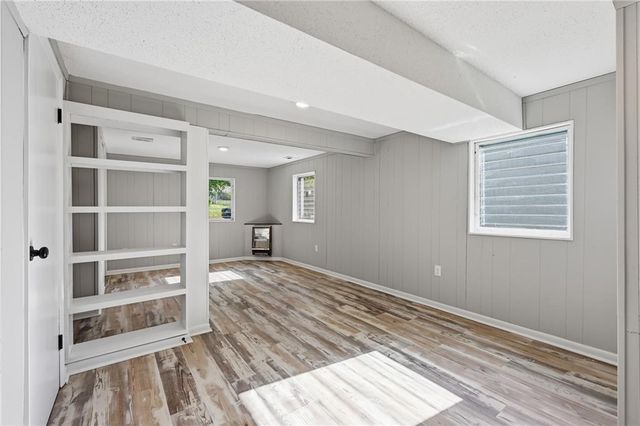 3401 NE 67th Street, Gladstone, MO 64119