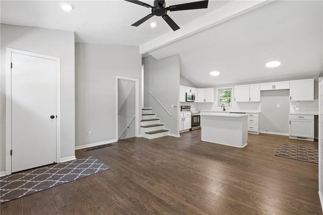 3401 NE 67th Street, Gladstone, MO 64119