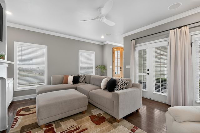 115 Falls Creek Drive, Georgetown, KY 40324