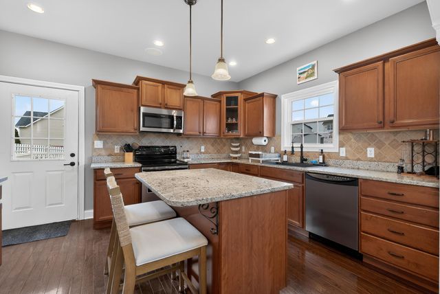 115 Falls Creek Drive, Georgetown, KY 40324