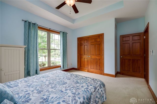 106 Rebecca Circle, Englewood, OH 45322