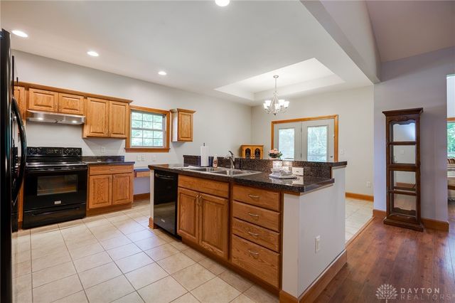 106 Rebecca Circle, Englewood, OH 45322