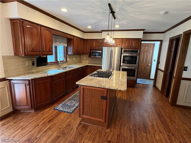 133 Southdale Boulevard, Cortland, OH 44410