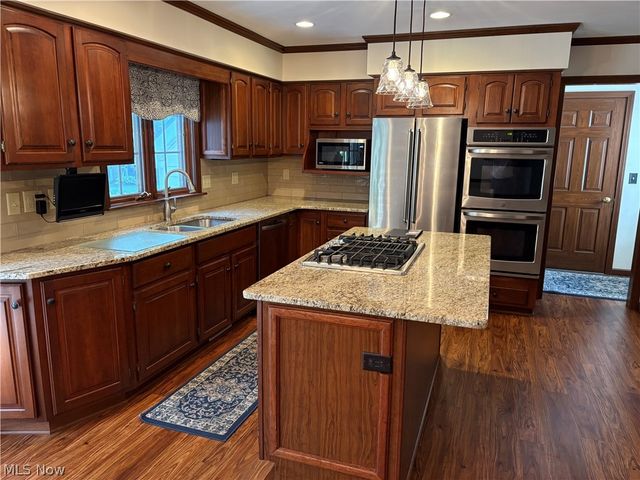 133 Southdale Boulevard, Cortland, OH 44410