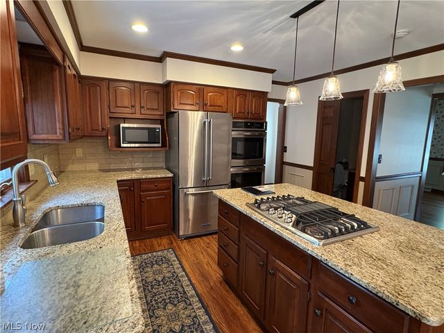 133 Southdale Boulevard, Cortland, OH 44410