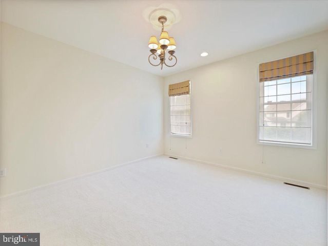 3271 SAINT ANDREWS DR, Chambersburg, PA 17202