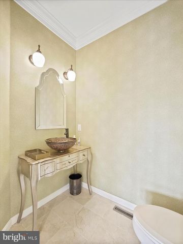 3271 SAINT ANDREWS DR, Chambersburg, PA 17202