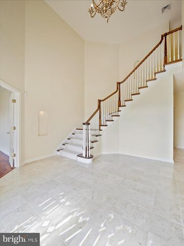 3271 SAINT ANDREWS DR, Chambersburg, PA 17202