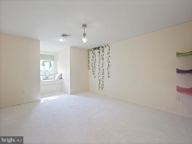 3271 SAINT ANDREWS DR, Chambersburg, PA 17202