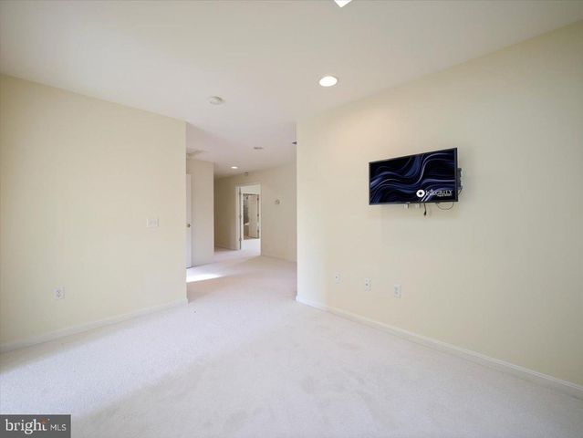 3271 SAINT ANDREWS DR, Chambersburg, PA 17202