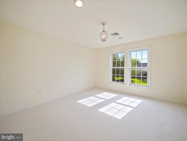 3271 SAINT ANDREWS DR, Chambersburg, PA 17202