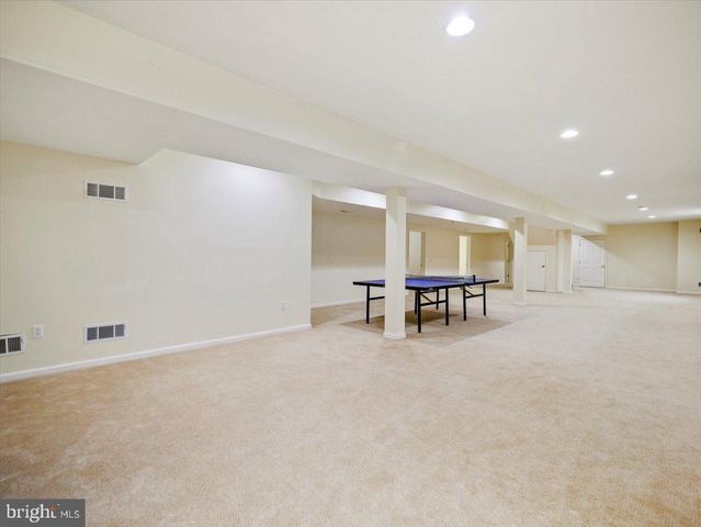 3271 SAINT ANDREWS DR, Chambersburg, PA 17202