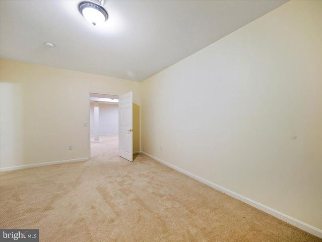 3271 SAINT ANDREWS DR, Chambersburg, PA 17202