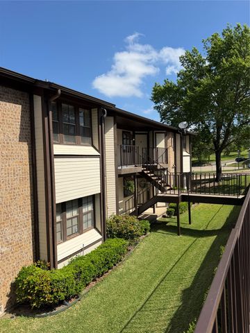 230 Henry M Chandler Drive, Rockwall, TX 75032