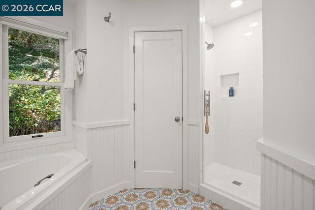 59 El Toyonal, Orinda, CA 94563