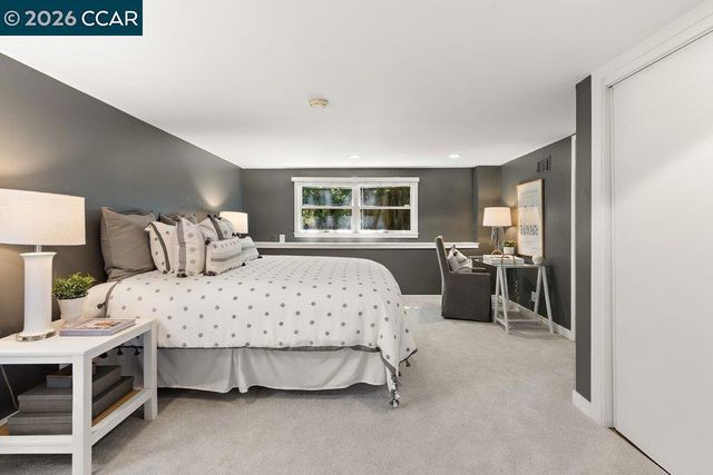 59 El Toyonal, Orinda, CA 94563