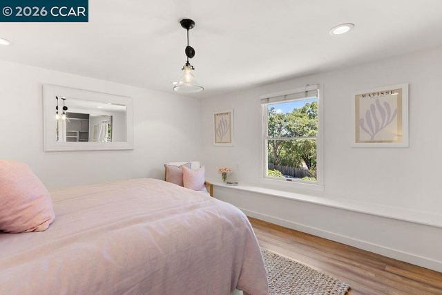 59 El Toyonal, Orinda, CA 94563