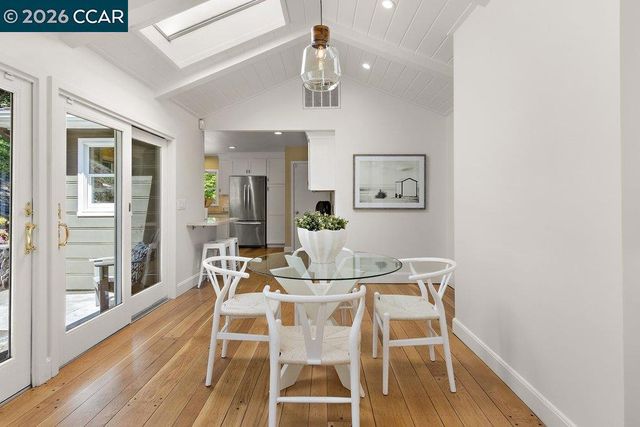 59 El Toyonal, Orinda, CA 94563