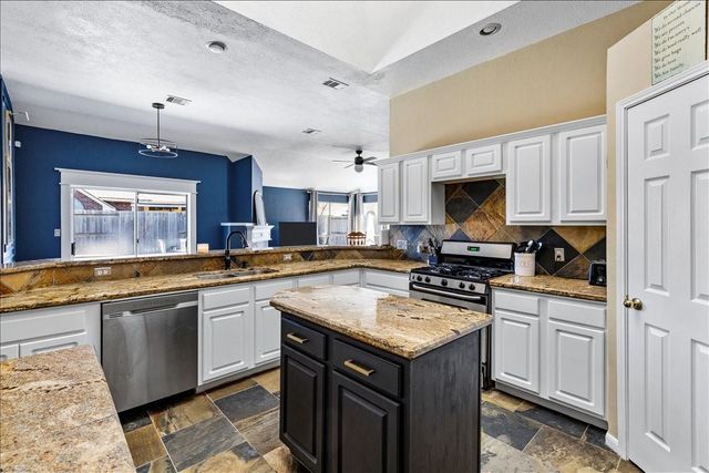 14003 Ivy Bluff Court, Houston, TX 77062