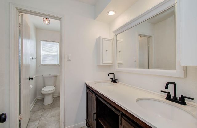 2114 Briarview Drive, Houston, TX 77077