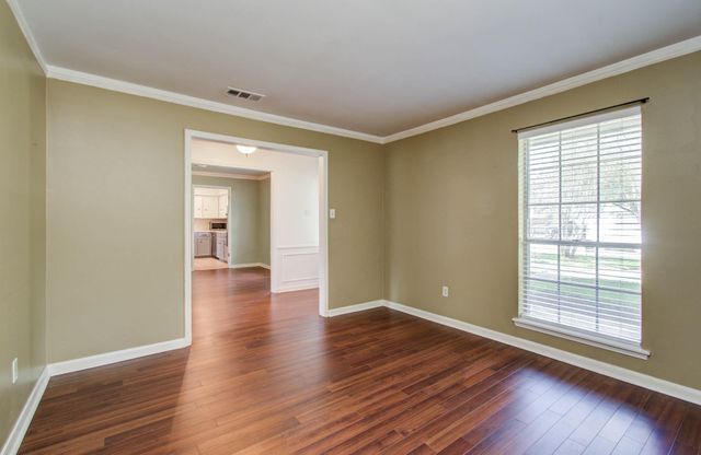 2114 Briarview Drive, Houston, TX 77077