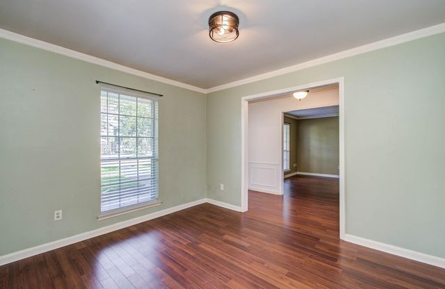 2114 Briarview Drive, Houston, TX 77077