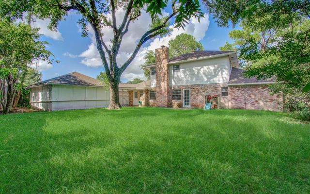 2114 Briarview Drive, Houston, TX 77077