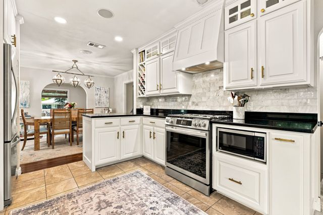 6330 Ellsworth Avenue, Dallas, TX 75214
