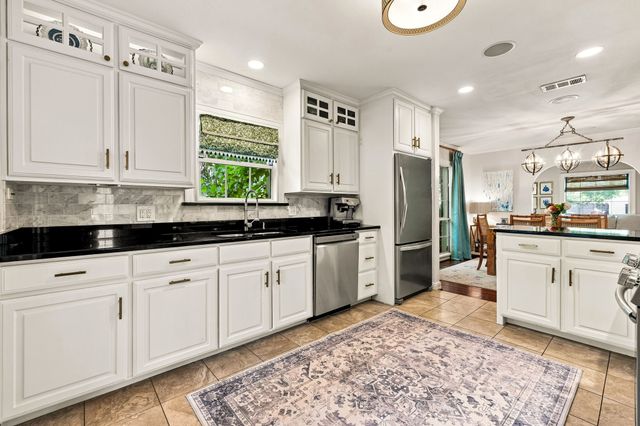 6330 Ellsworth Avenue, Dallas, TX 75214