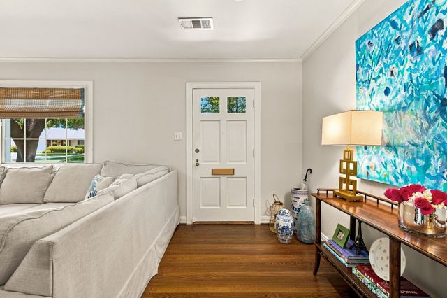 6330 Ellsworth Avenue, Dallas, TX 75214