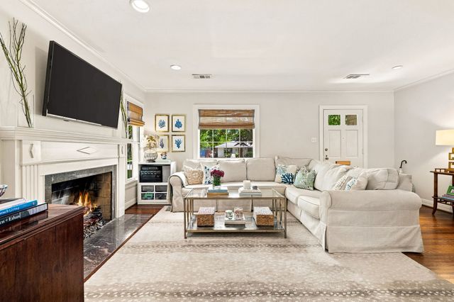 6330 Ellsworth Avenue, Dallas, TX 75214