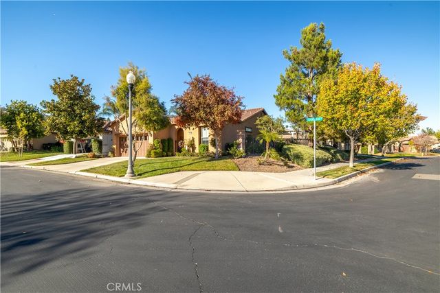 23976 Steelhead, Corona, CA 92883