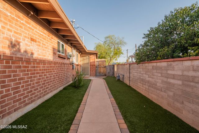 5719 E Fairmount Street, Tucson, AZ 85712