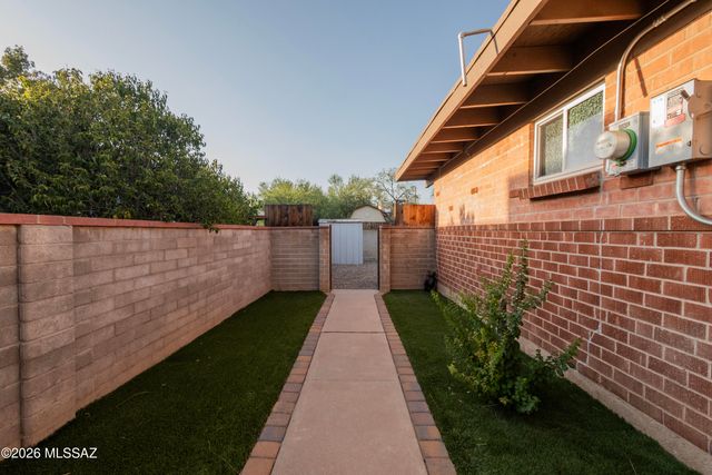 5719 E Fairmount Street, Tucson, AZ 85712